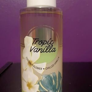 PINK Victoria's Secret Tropic Vanilla Body Mist